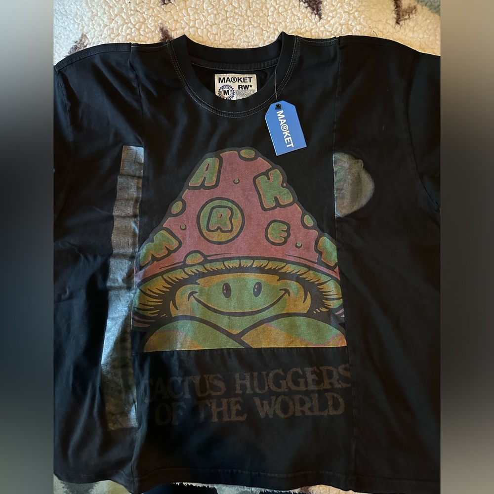 Market T-Shirt Washed Black Graphic Mushroom Medium